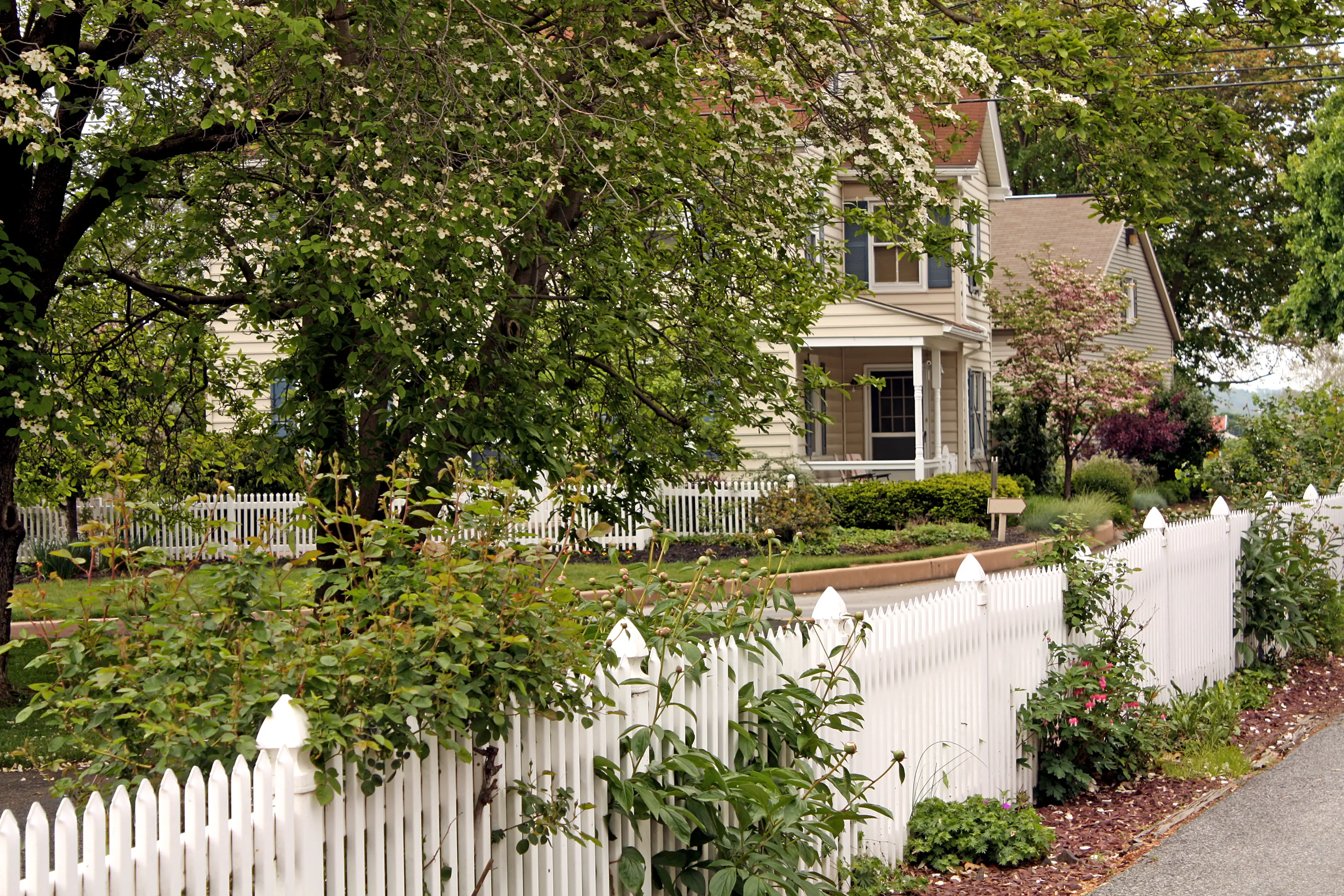 quaint home fence