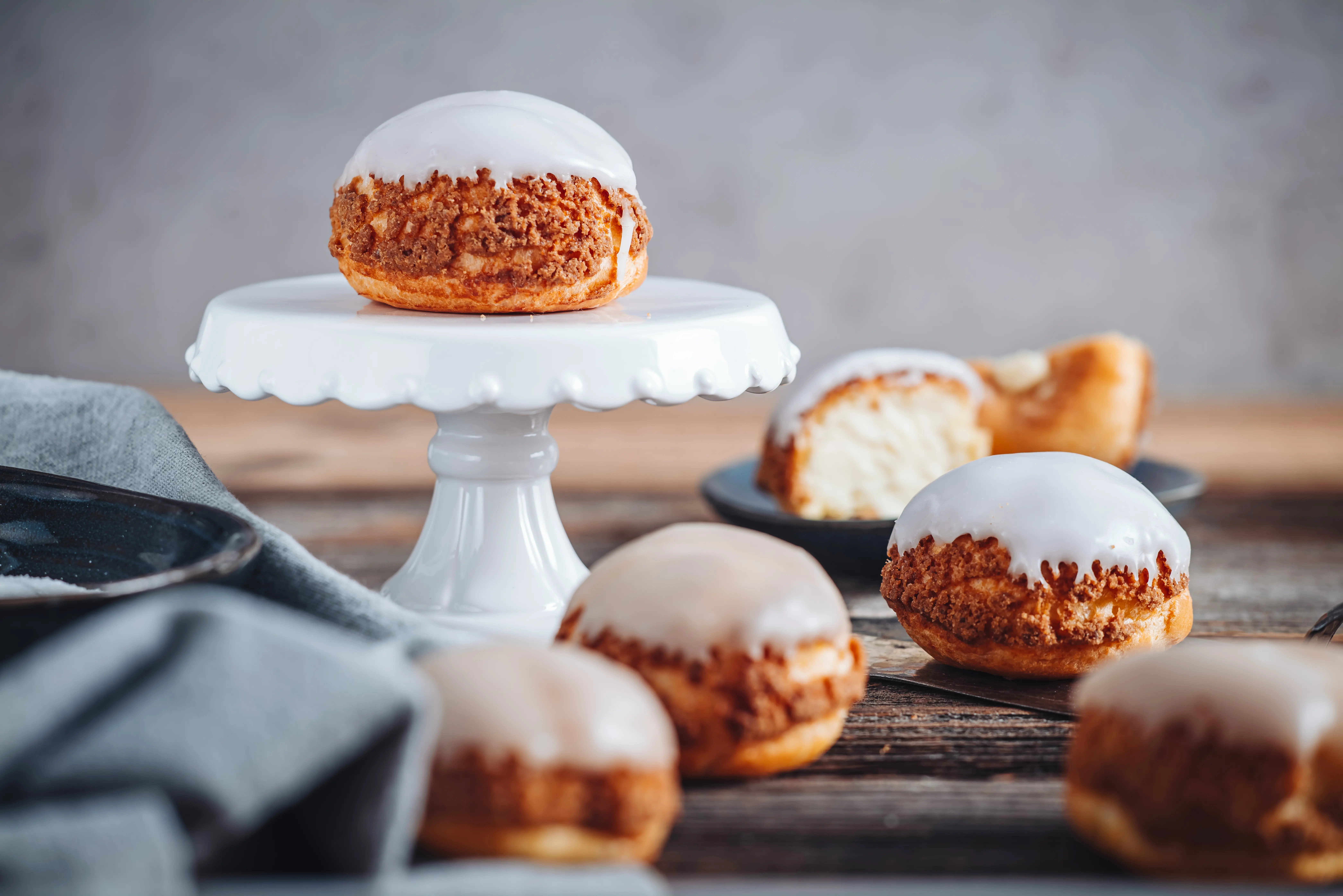 Profiteroles with white glaze topping