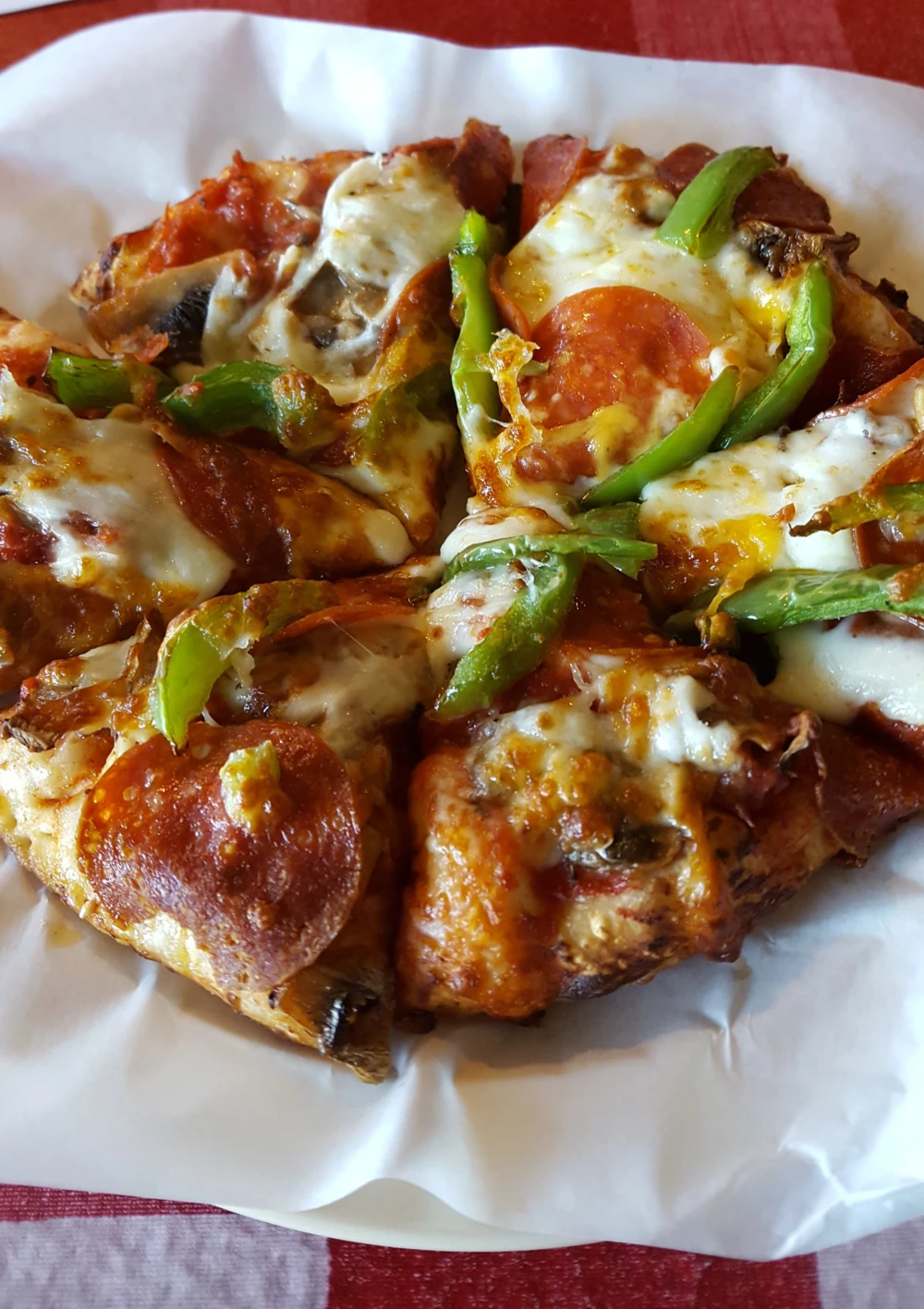 Pizza at Mikes Pizza in Angels Camp California