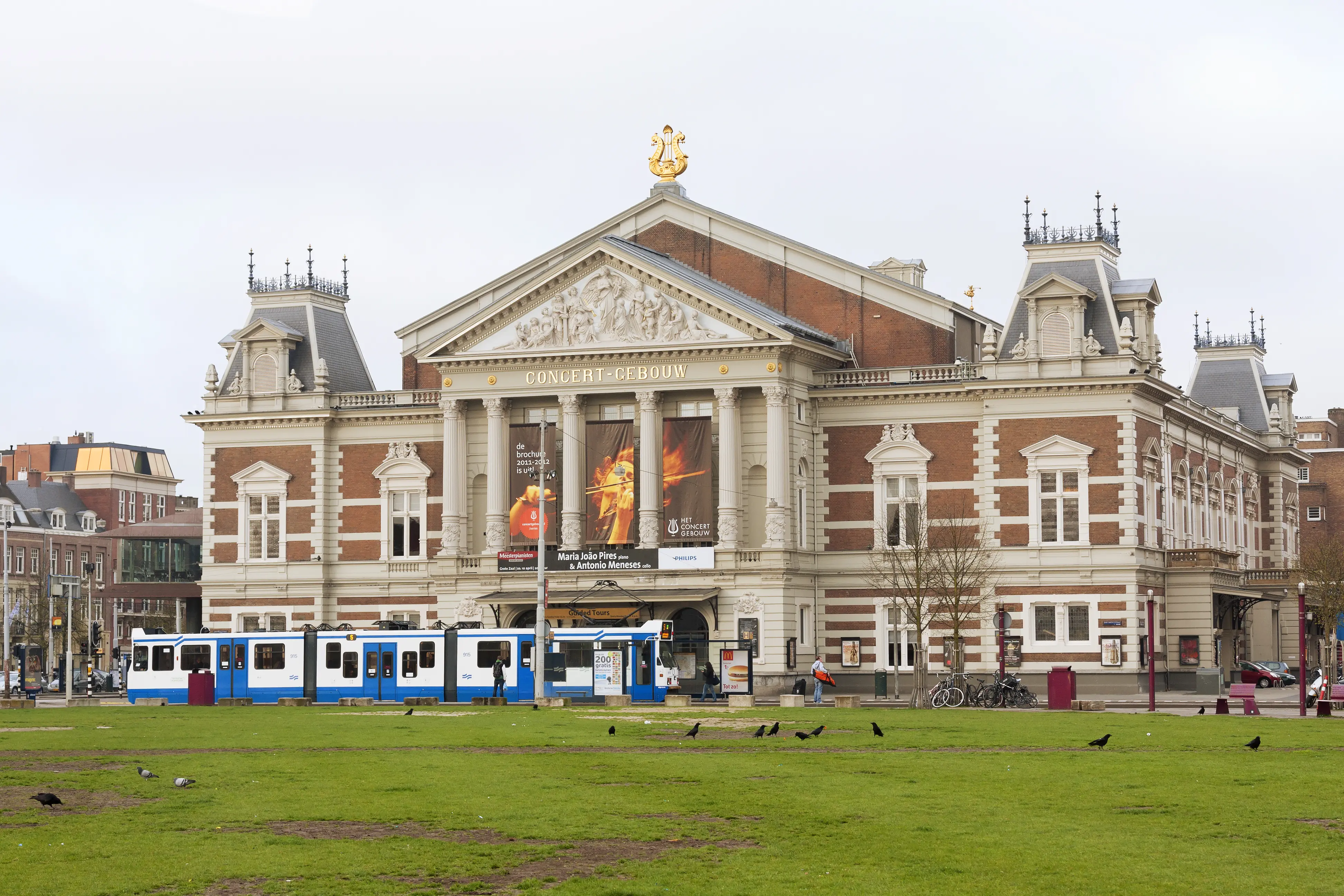 Exterior image of the Het Concertgebouw concert hall in Amsterdam.