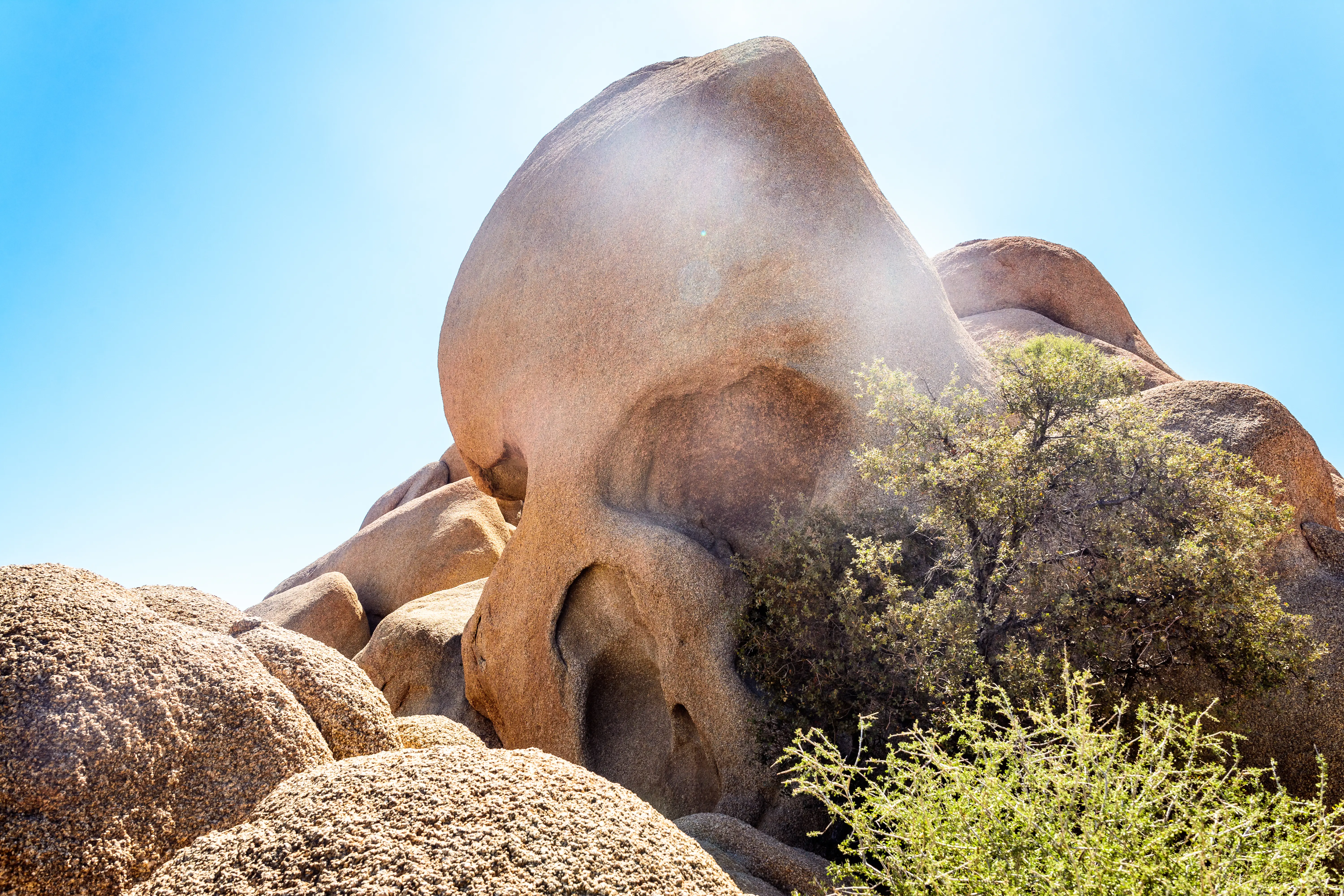 Image of Skull Rock as Joshua Tree National Park, in California.