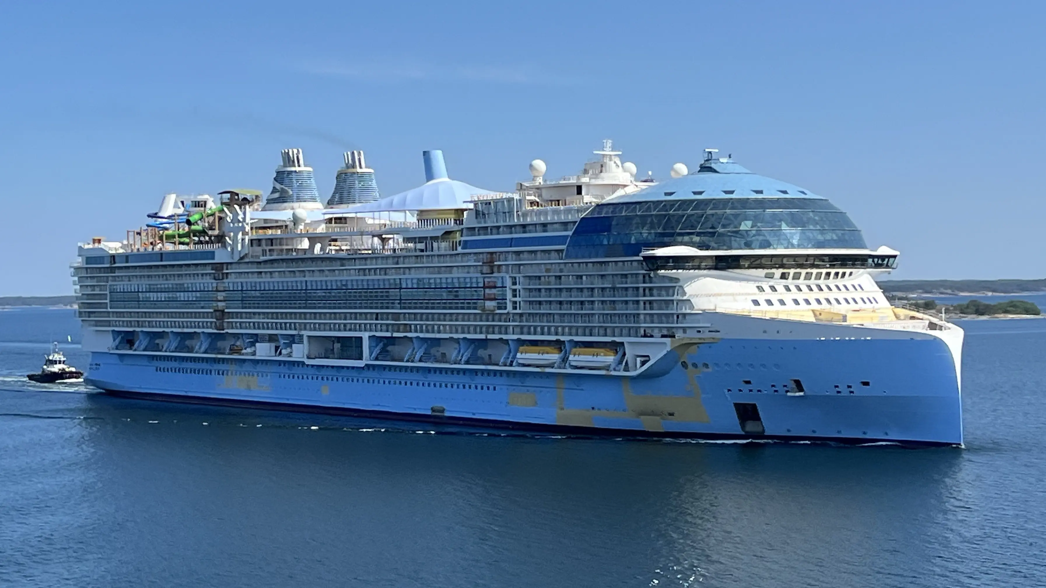 Exterior image of the Icon of the Seas Royal Caribbean cruise ship.