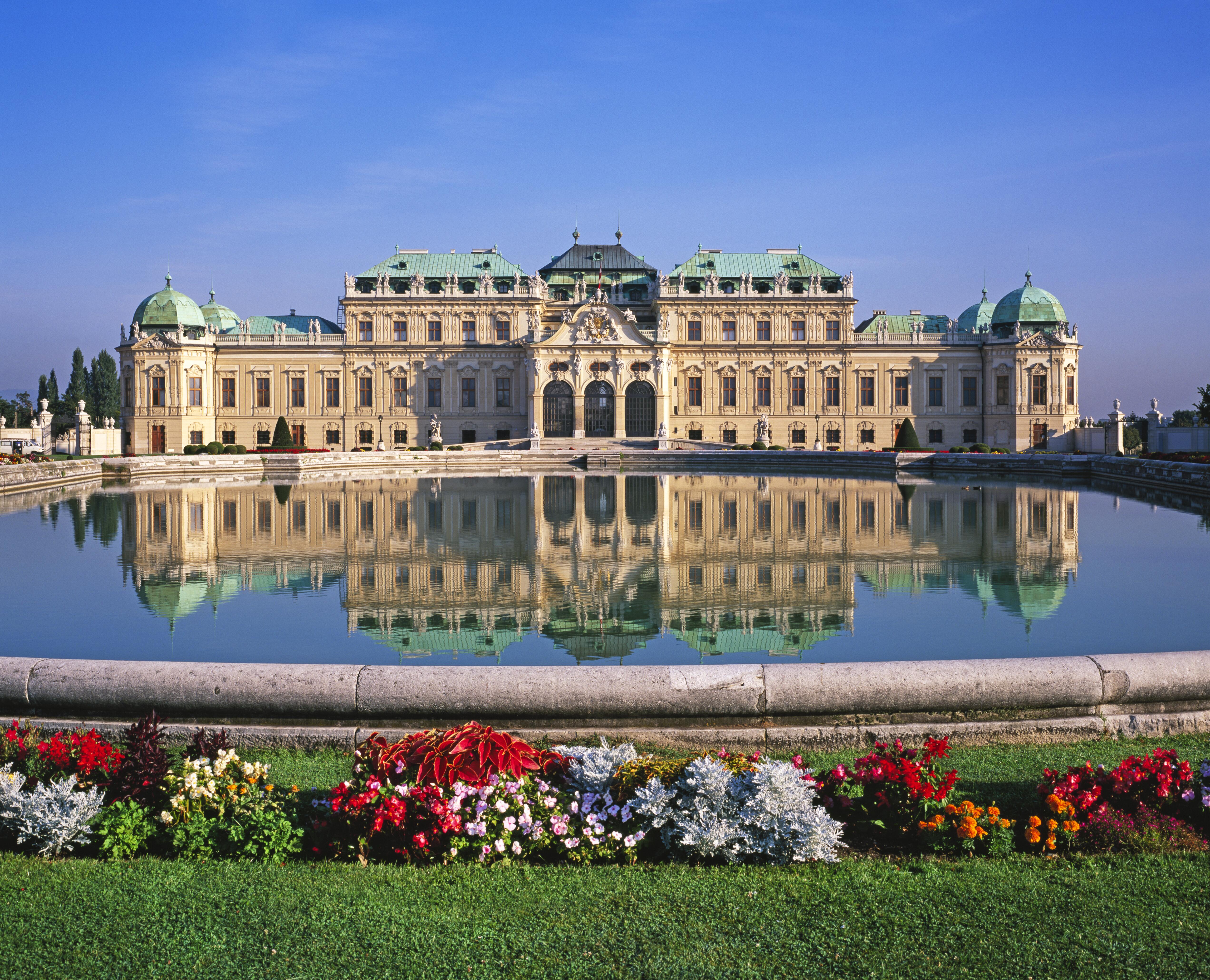 Photo of Upper Belvedere palace in Vienna
