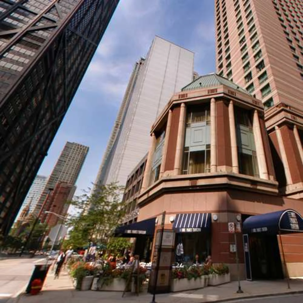 Exterior of Hilton Chicago/Magnificent Mile Suites in Illinois
