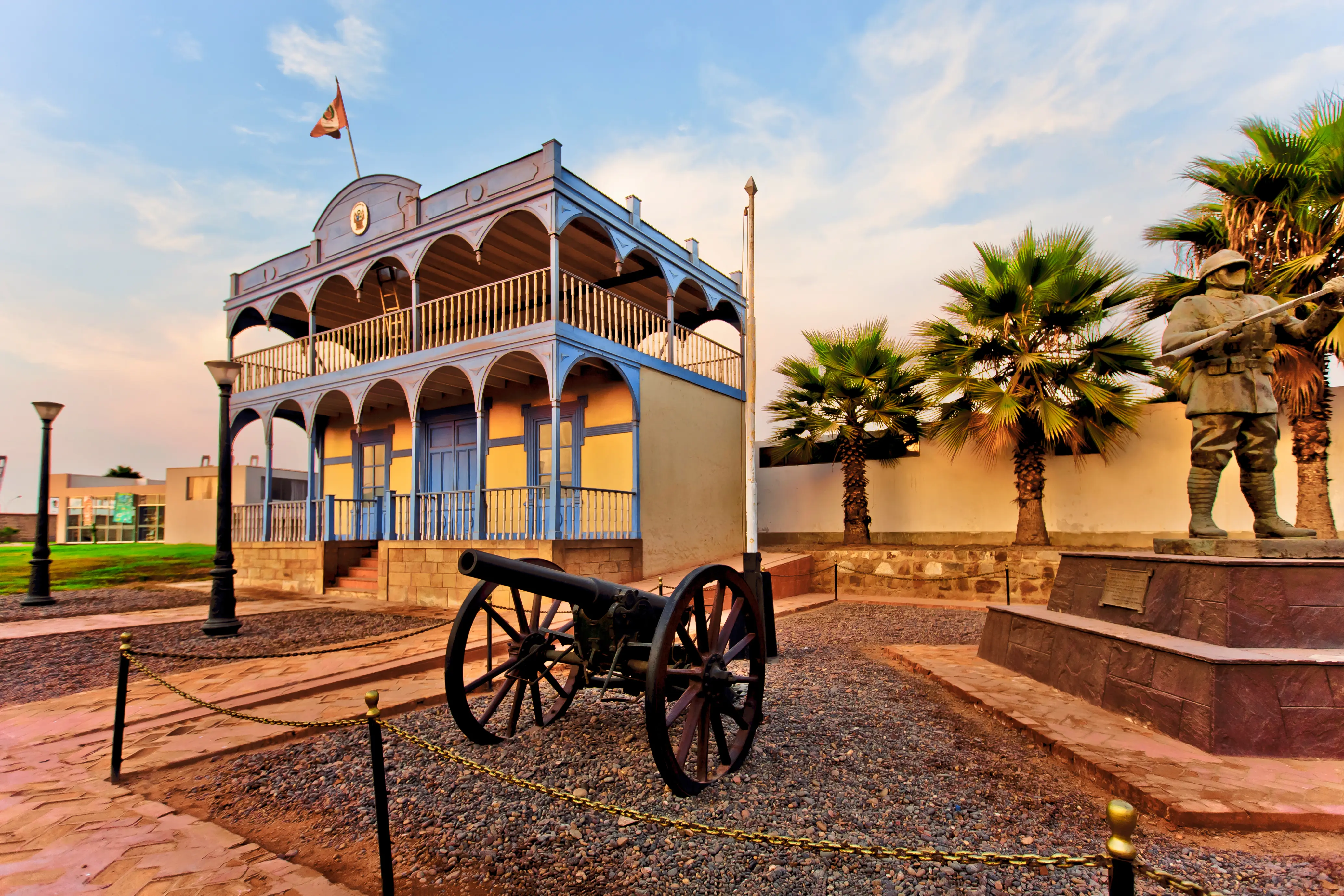 Photo of the Fortress Real Felipe Lima, Peru
