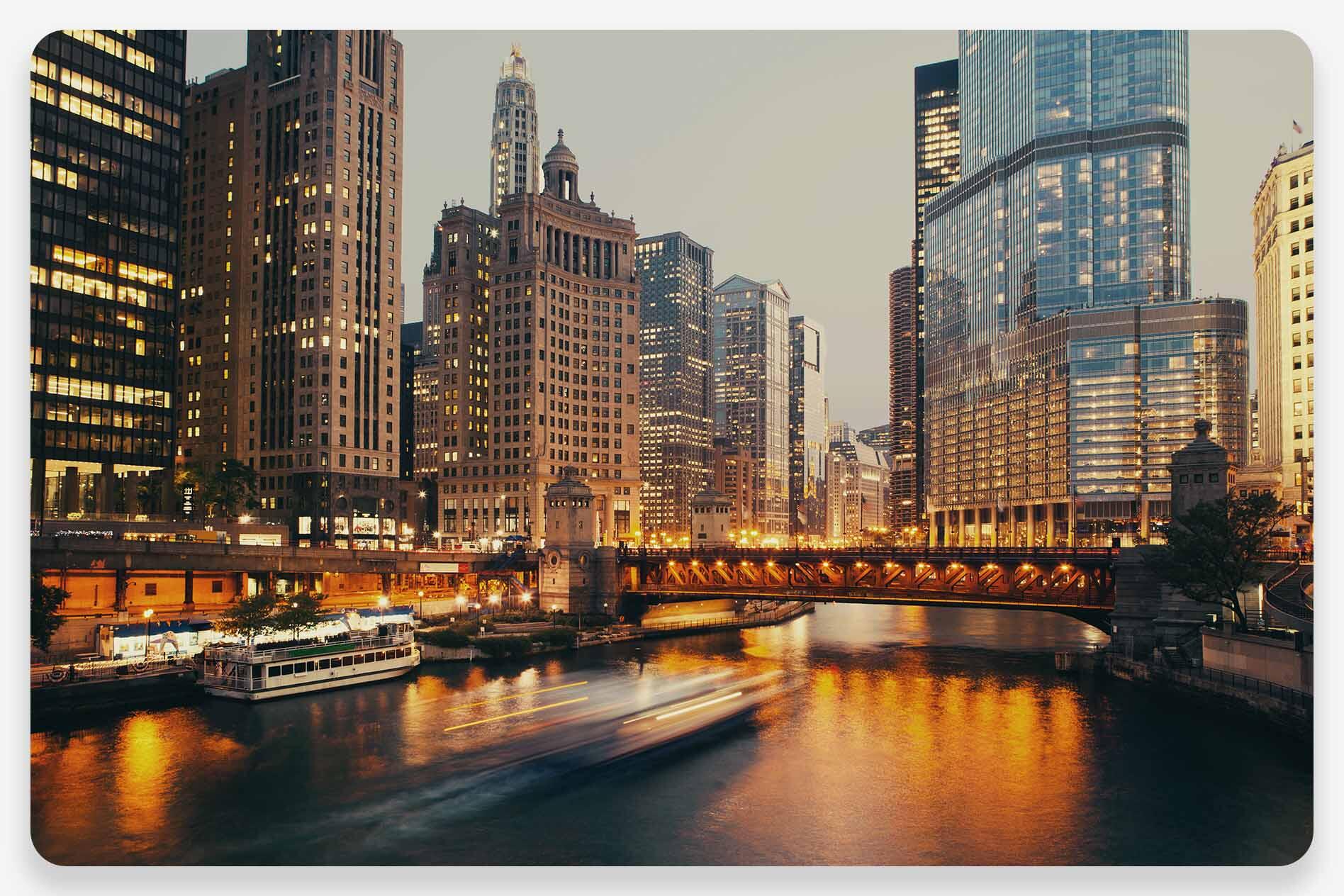 DuSable bridge next to the North Bridge shopping mall